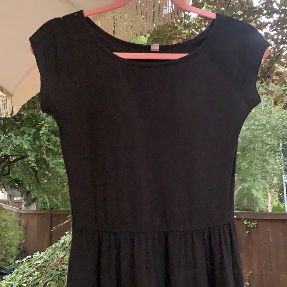 Uniqlo little black dress